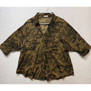 Camo Button-Up Shirt By Paper + Tee Size L Cotton Womens Casual Wear